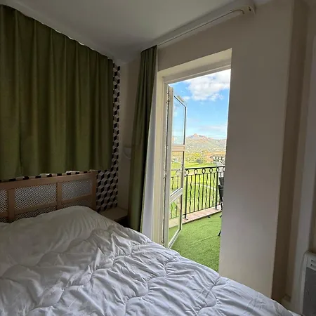 דירה F2 Village Cap Esterel- Vue Montagnes Et Golf- Equipements Inclus Saint-Raphaël