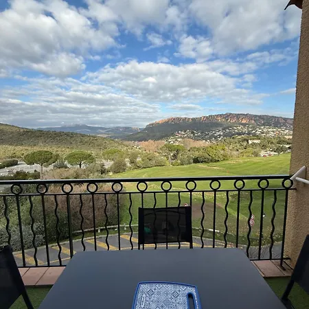 דירה F2 Village Cap Esterel- Vue Montagnes Et Golf- Equipements Inclus