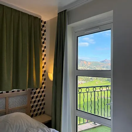 F2 Village Cap Esterel- Vue Montagnes Et Golf- Equipements Inclus דירה Saint-Raphaël